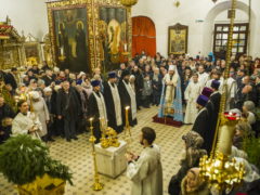 Вечером 6 января 2019 года, накануне Рождества Христова, митрополит Псковский и Порховский Тихон совершил Великую вечерню и Утреню в Свято-Троицком кафедральном соборе города Пскова.