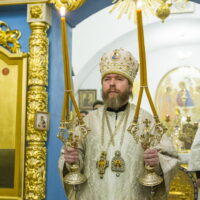8 января 2019 года, в празднование Собора Пресвятой Богородицы, митрополит Псковский и Порховский Тихон совершил Божественную Литургию в Спасо-Елеазаровском женском монастыре.