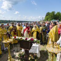 23 июля 2019 года, в канун дня памяти святой равноапостольной великой княгини Ольги, на родине святой в поселке Выбуты Псковского района состоялось праздничное богослужение.