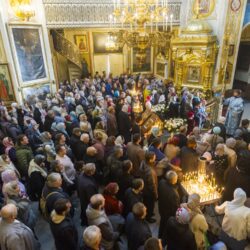 20 октября 2019 года, в день прославления иконы Пресвятой Богородицы «Умиление» Псково-Печерская, митрополит Псковский и Порховский Тихон совершил Божественную Литургию в Михайловском соборе Свято-Успенского Псково-Печерского монастыря.