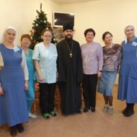 Сестры милосердия поздравили медперсонал и пациентов хосписа имени святой Марфы-Марии с Рождеством Христовым