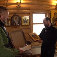 Видеорепортаж: Российские полярники рассказали о передаче иконы из Псково-Печерского монастыря