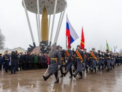 Митрополит Тихон совершил литию по погибшим десантникам 6 роты