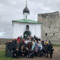 В Псковской епархии побывали участники народного хора юношей “Ладья” и студенты Поволжского православного института