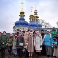 В ходе практической части обучения обучающиеся «Школы волонтеров наследия» посетили Свято-Успенский Псково-Печерский монастырь