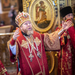 20 мая 2021 года, в празднование собора преподобных отец Русского на Афоне Свято-Пантелеимонова монастыря, митрополит Псковский и Порховский Тихон совершил Божественную литургию в Свято-Успенском Псково-Печерском монастыре