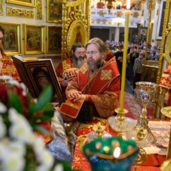 23 мая 2021 года, в Неделю о расслабленном, митрополит Псковский и Порховский Тихон совершил Божественную литургию в Свято-Успенском Псково-Печерском монастыре