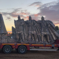 Сборка скульптур Александра Невского и дружины на берегу Чудского озера началась сегодня