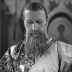 Отошел ко Господу диакон Виктор Петров