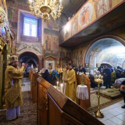 26 декабря 2021 года, в Неделю 27-ю по Пятидесятнице, святых праотец, митрополит Псковский и Порховский Тихон совершил Божественную литургию в храме святого апостола Иоанна Богослова (на Мишариной горе) города Пскова