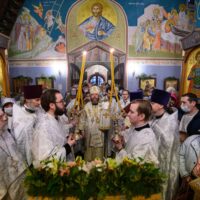 14 января 2022 года митрополит Тихон совершил Литургию в храме святителя Василия Великого (на Горке) в городе Пскове