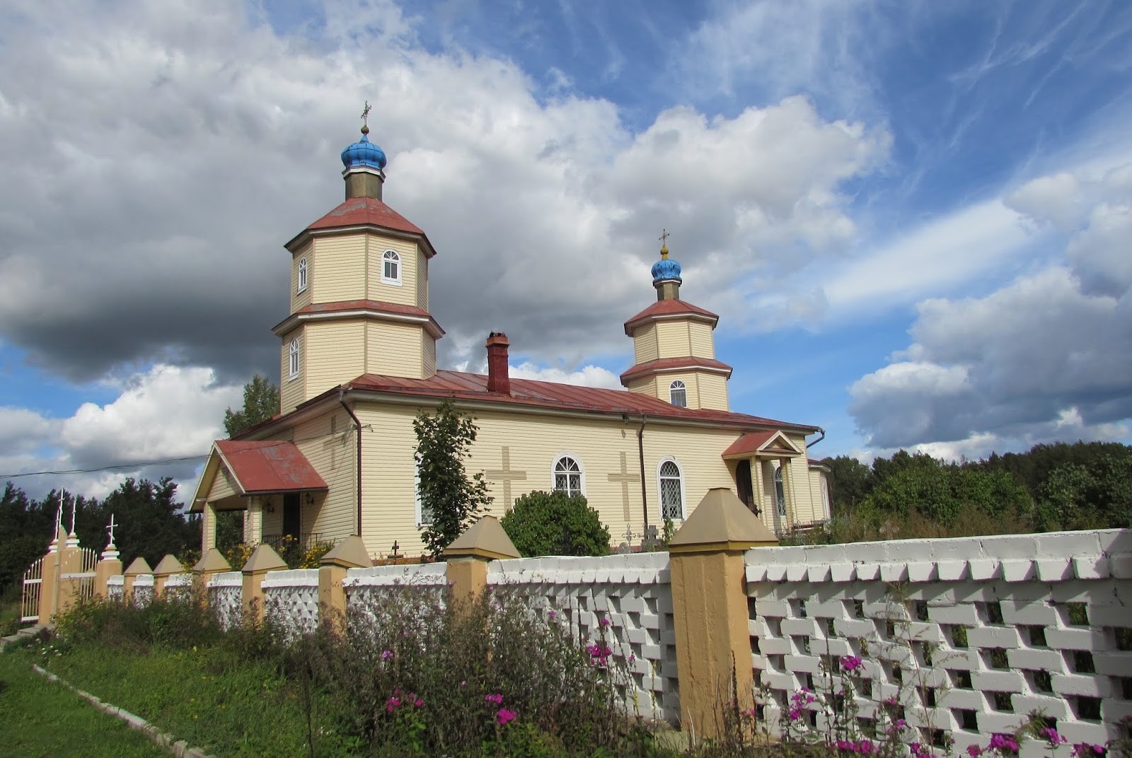 Храм Рождества Пресвятой Богородицы с. Коровск Пыталовского р-на – Псковская  епархия