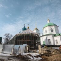 Начаты противоаварийные и реставрационные работы на храме святой великомученицы Варвары города Печоры