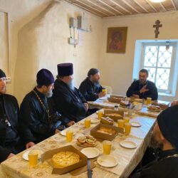 5 мая 2022 года в храме святителя Климента города Пскова состоялось собрание духовенства благочиния Псковского района