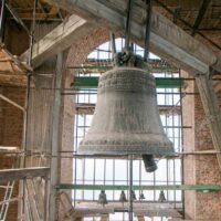 В Пскове продолжаются реставрационные работы колокольни Свято-Троицкого кафедрального собора