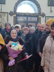 В храме святых Бориса и Глеба с. Вышгородок поздравили старейшую певчую с 95-летним юбилеем