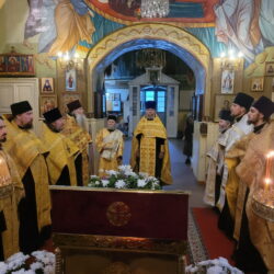 Священнослужители Печорского благочиния поздравили благочинного округа протоиерея Владимира Семиндяева с 55-летием