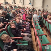 Воспитанники Воскресных школ города Пскова посетили Рождественский спектакль в областной филармонии