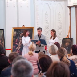 Певчие храма Воскресения Христова (со Стадища) приняли участие в тематической выставке «Свет Рождества»