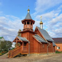 Храм свт. Тихона Задонского на подворье Снетогорского монастыря в п. Замошье Псковского района