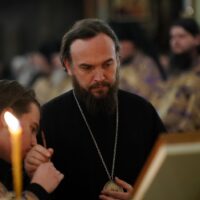В канун субботы 1-й седмицы Великого поста митрополит Арсений молился за вечерним богослужением