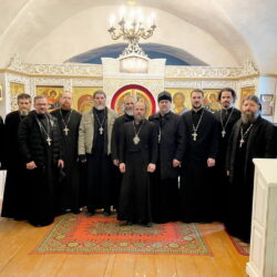 В храме святителя Климента города Пскова состоялось собрание духовенства Псковского районного благочиния