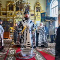 В Понедельник Страстной седмицы митрополит Арсений совершил Божественную Литургию Преждеосвященных Даров