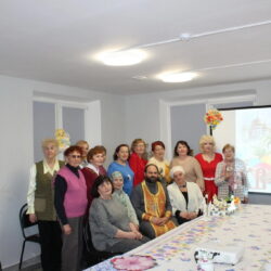 В городе Острове состоялась Пасхальная встреча православно-литературного клуба «Родник»