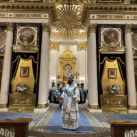 Митрополит Арсений cослужил за всенощным бдением в Казанском кафедральном соборе города Казани