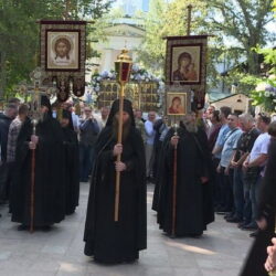 В эфире ГТРК «Псков» рассказали, как прошли престольные торжества в Псково-Печерском монастыре