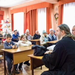 Насельники Псково-Печерского монастыря провели встречу в паломническом центре Биробиджанской епархии