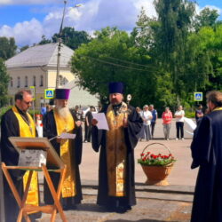 Духовенство Порховского благочиния совершили молебен в день основания города