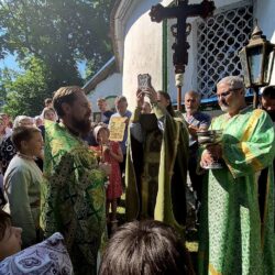 В Изборске праздничным богослужением почтили преподобного Серапиона в день его памяти