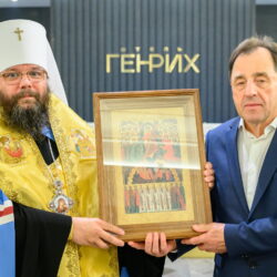 Митрополит Матфей совершил освящение отеля «Генрих» в Пскове