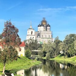 Реставраторы приступили к монтажу лесов в зоне северо-восточной главки Троицкого собора