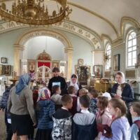 У первоклашек Гимназии №28 состоялось практическое занятие по предмету «Основы православной культуры» в храме святого Александра Невского