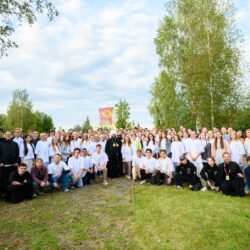 Молодежный лагерь «Трилучье» прошел при Псково-Печерском монастыре