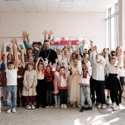 Воскресная школа при храме Воскресения Христова (со Стадища) приглашает детей на занятия в новом учебном году