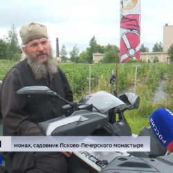 В эфире ГТРК «Псков» вышел сюжет об уборке урожая в Псково-Печерском монастыре