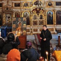В храме святителя Николая Чудотворца (в Любятово) города Пскова прошла выездная лекция для экскурсоводов