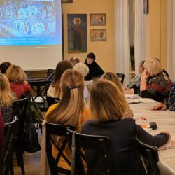 При храме святого Александра Невского состоялась лекция на тему: «Иконография изображений Богоматери»