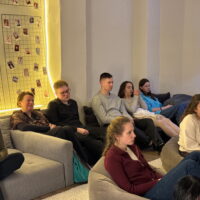 В молодежном центре Псковской епархии «Трилучье» прошел вечер духовной поэзии