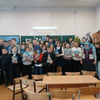 Благочинный Островского района провел с подростками встречу «Свет Рождественской звезды»