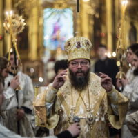 Митрополит Матфей совершил всенощное бдение в Псково-Печерском монастыре