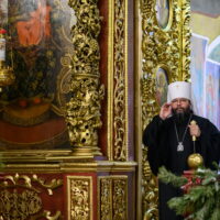 Митрополит Матфей молился за утренним богослужением в кафедральном соборе