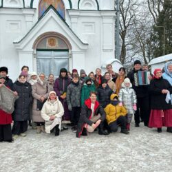 При храме святителя Николая Чудотворца (в Любятово) прошла благотворительная ярмарка