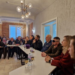 В Центре православного добровольчества города Печоры прошел патриотический музыкально-литературный вечер, посвященный Дню защитника Отечества