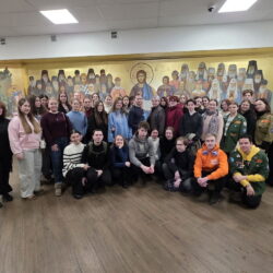 Активисты студотрядов ПсковГУ посетили Псково-Печерский монастырь