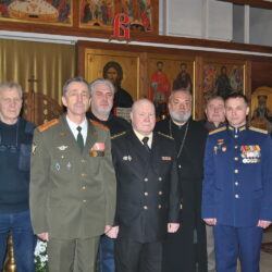 При храме святых Космы и Дамиана (с Примостья) прошло занятие Воскресной школы для взрослых на тему: «Есть такая профессия Родину защищать»