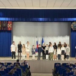 Приход храма Успения Пресвятой Богородицы (с Пароменья) организовал концерт для воинов Псковского гарнизона